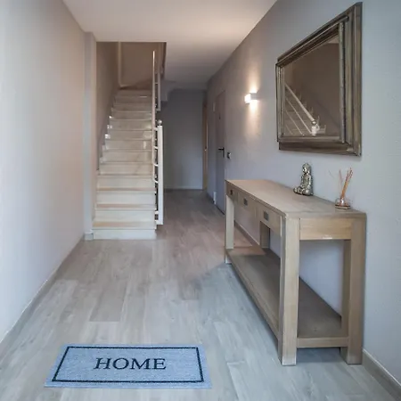 Comodidad Y Estilo En Gava Near The 10 Minutes Holiday home Viladecans